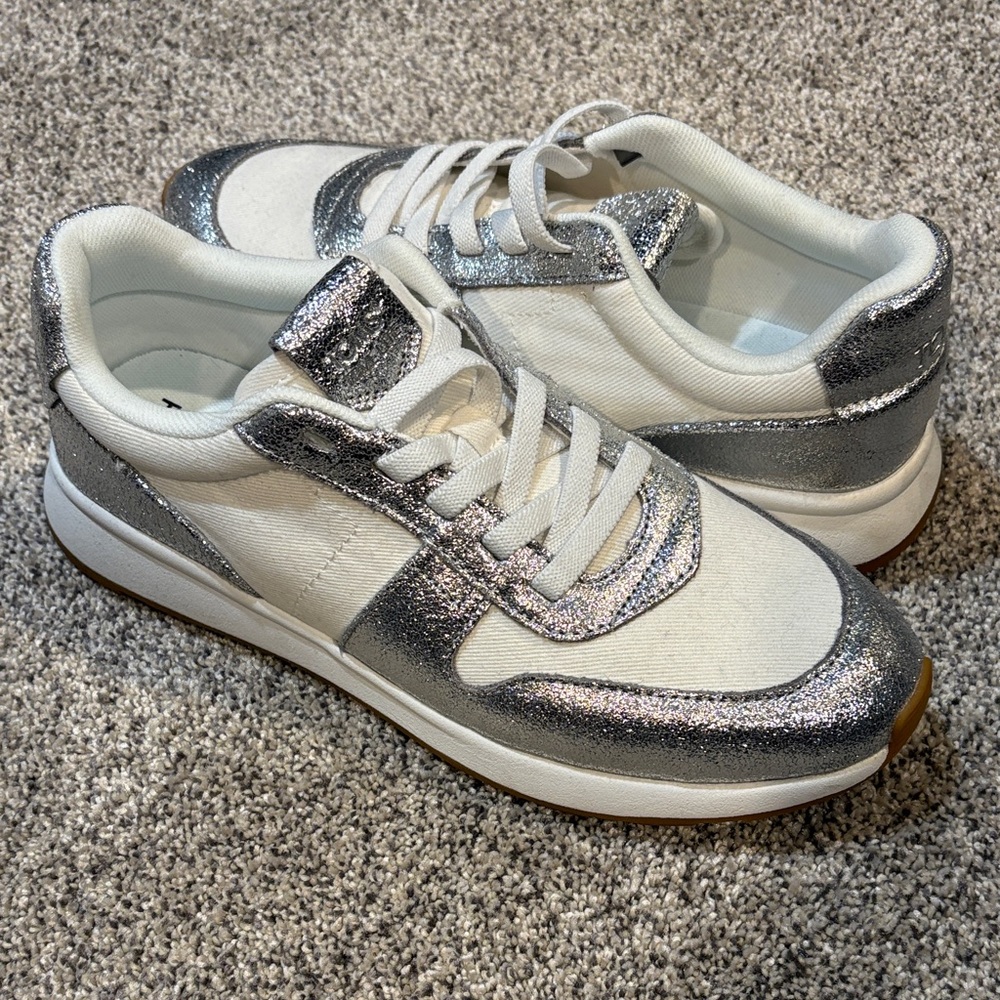 Toms Silver and White Casual Sneakers